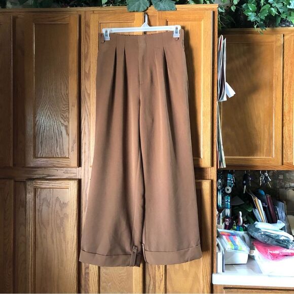 Petite Studio Pleated Wide Leg Pants - L - Picture 2 of 13